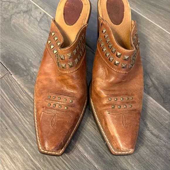 Ariat Dixie Mule - Russet Rebel Brown Studded Women's snip toe boot - Picture 2 of 5